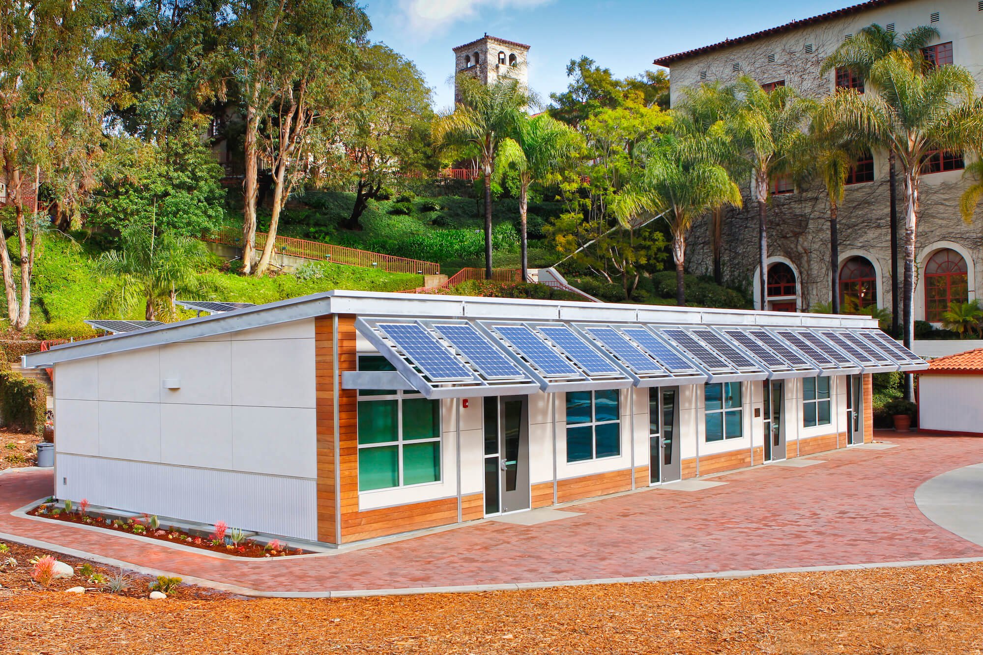 L.A.’s First Zero Net Energy Classrooms Arrive at Brentwood School